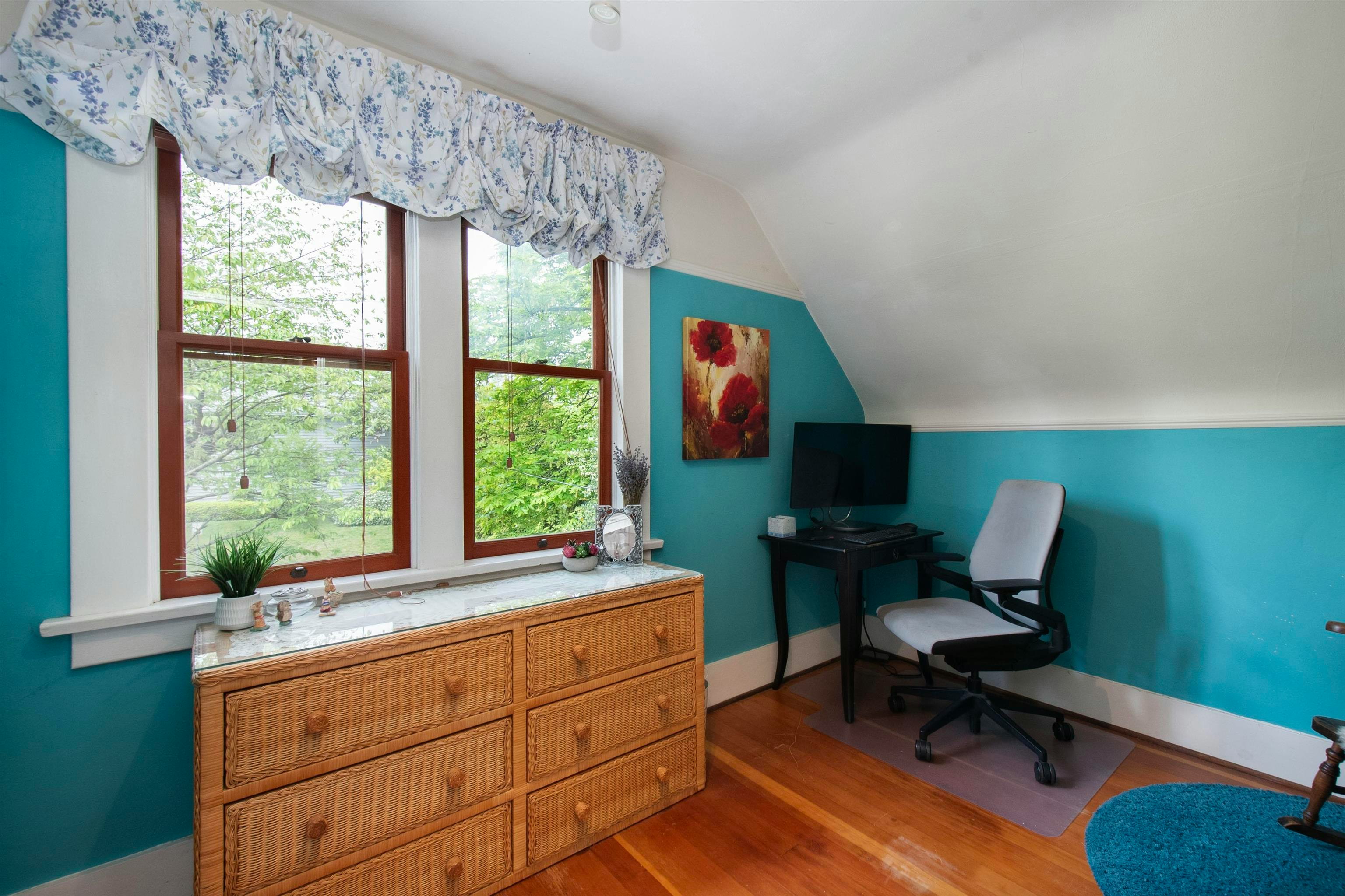 1560 Macgowan Avenue, North Vancouver, BC, V7P 2X2 - 18