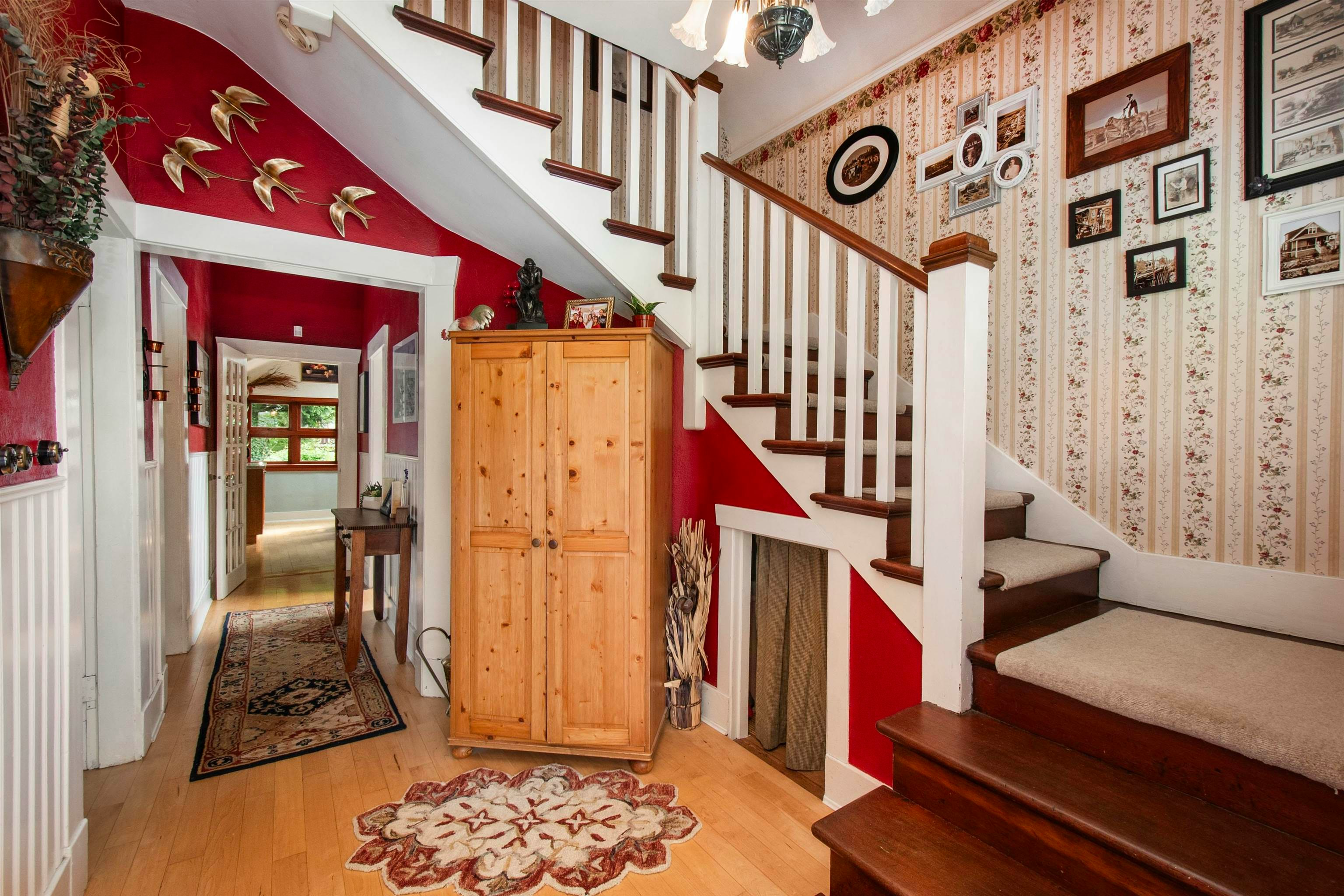 1560 Macgowan Avenue, North Vancouver, BC, V7P 2X2 - 6