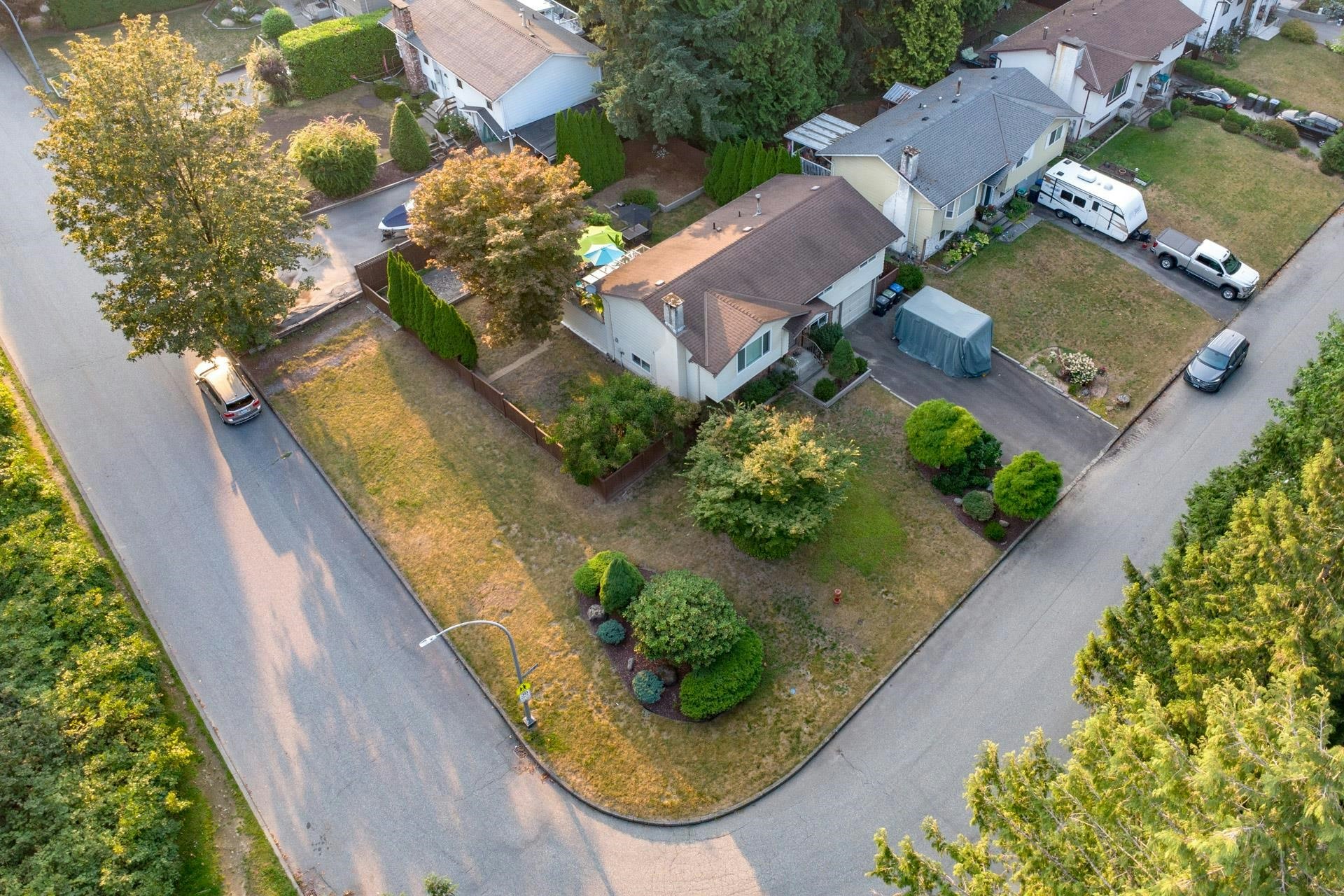 1614 Connaught Drive, Port Coquitlam, BC, V3C 4G8 - 38