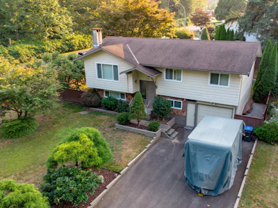 1614 Connaught Drive - 2