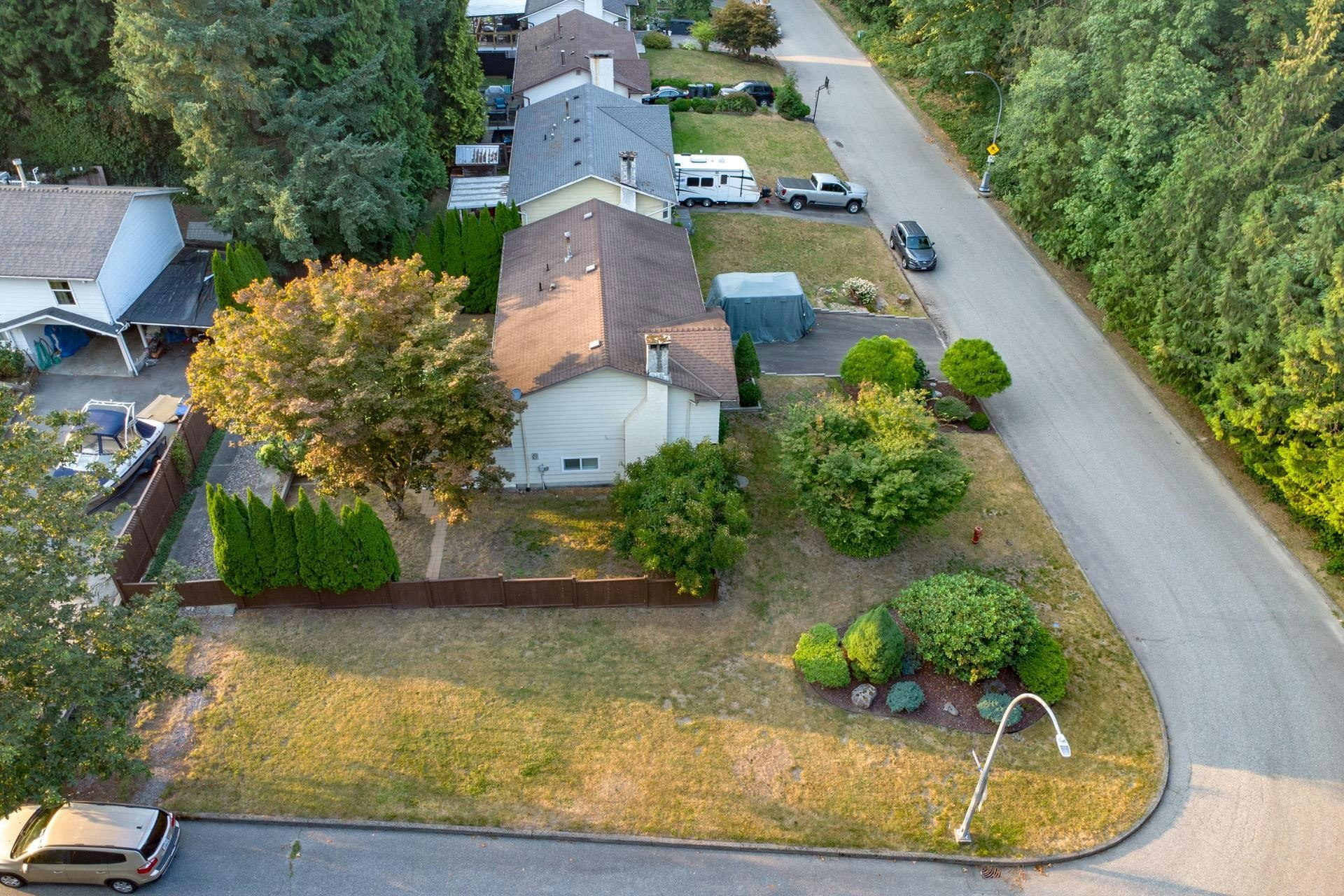 1614 Connaught Drive - 4