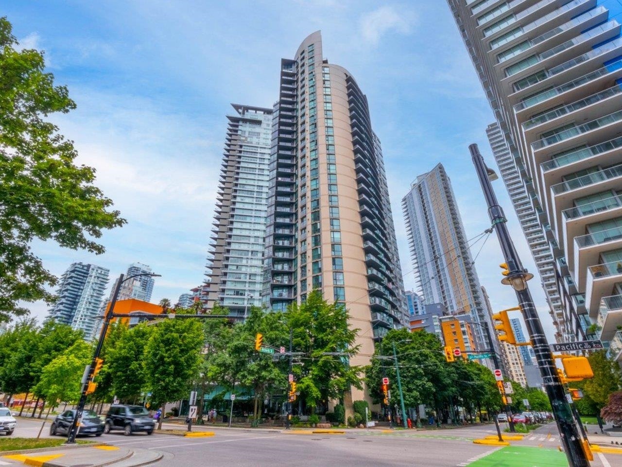 2307-501 Pacific Street, Vancouver, BC, V6Z 2X6
