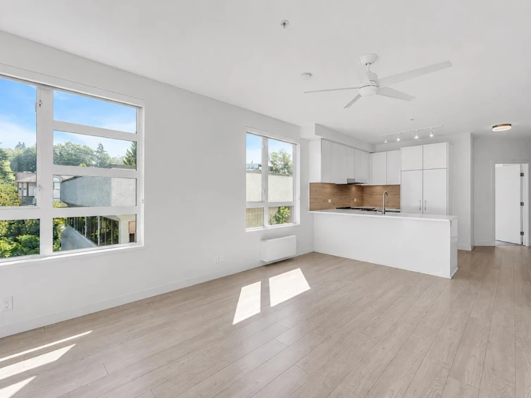 315-711 W 14th Street, North Vancouver, BC, V7M 3E8 - 3