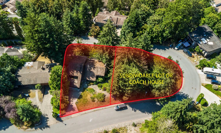 2704 St. Moritz Way