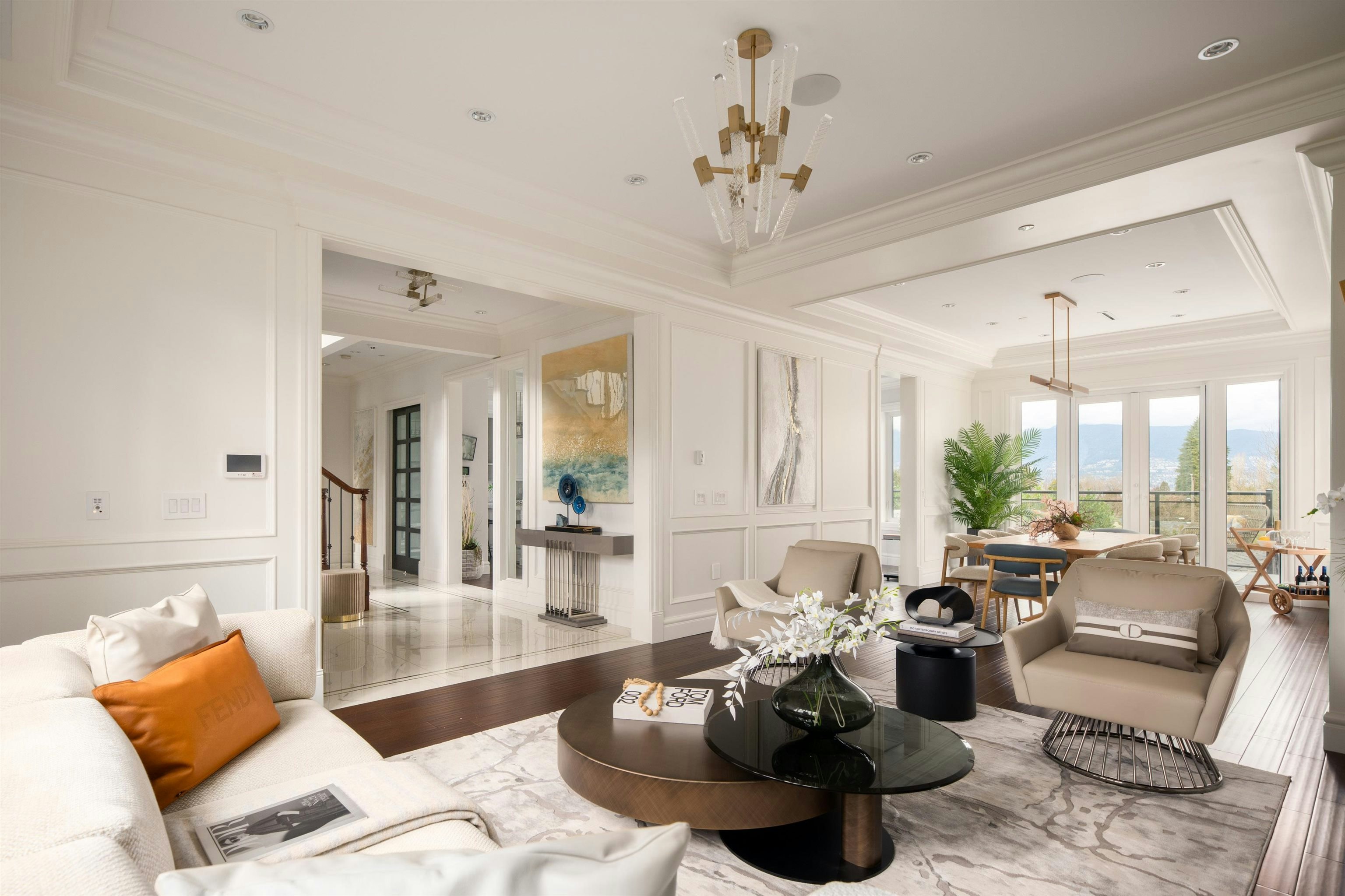 3955 W Broadway, Vancouver, BC, V6R 2C2 - 7