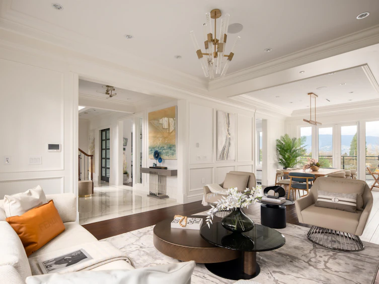 3955 W Broadway, Vancouver, BC, V6R 2C2 - 7