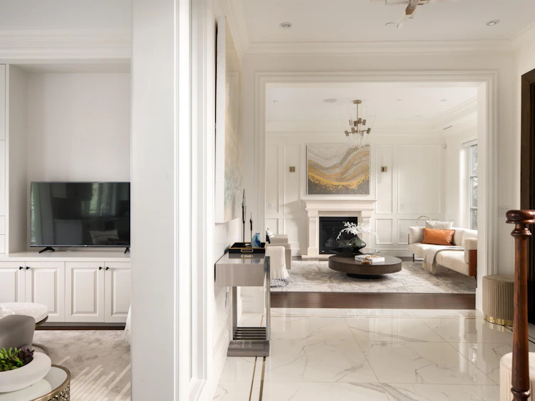 3955 W Broadway, Vancouver, BC, V6R 2C2 - 3