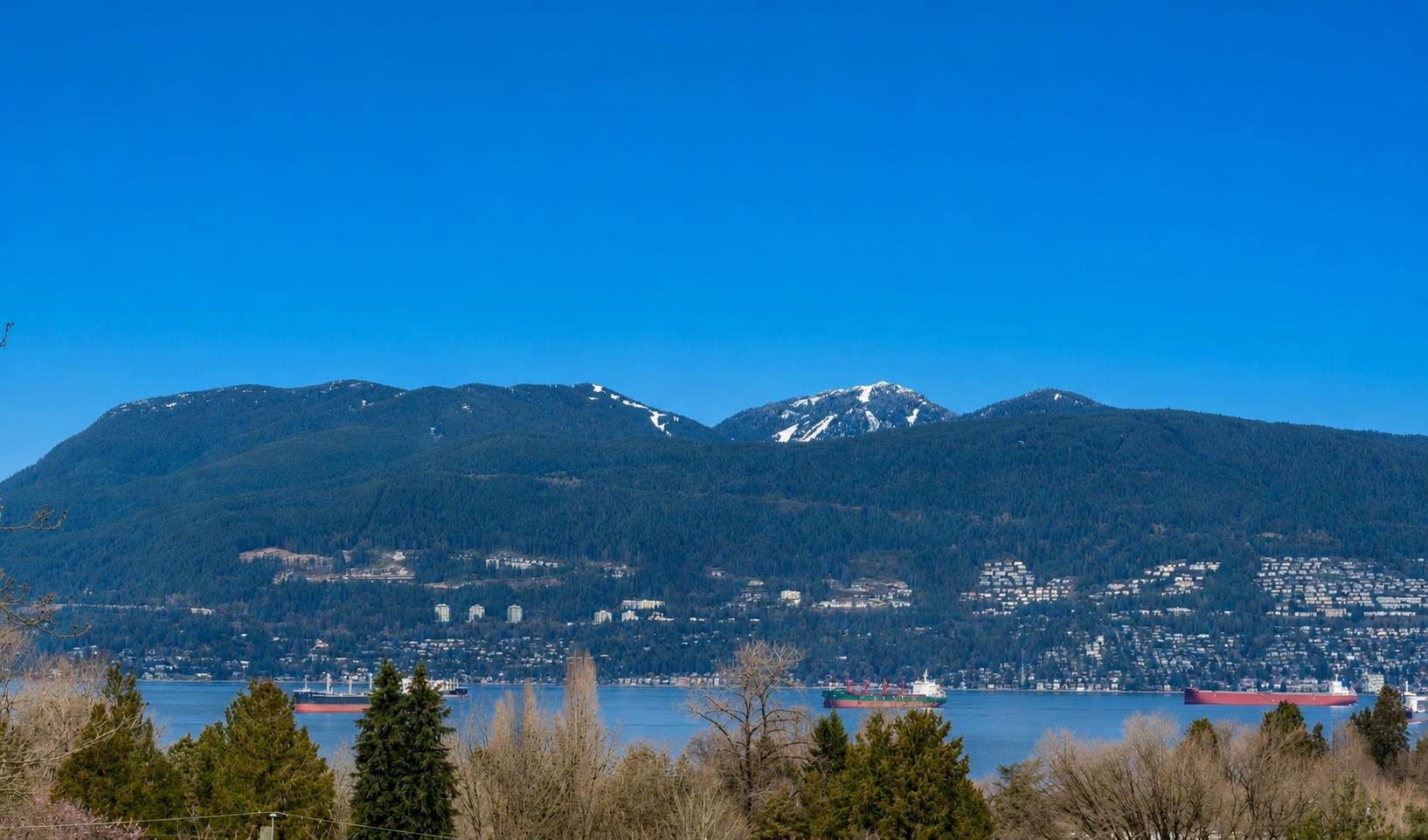 3955 W Broadway, Vancouver, BC, V6R 2C2