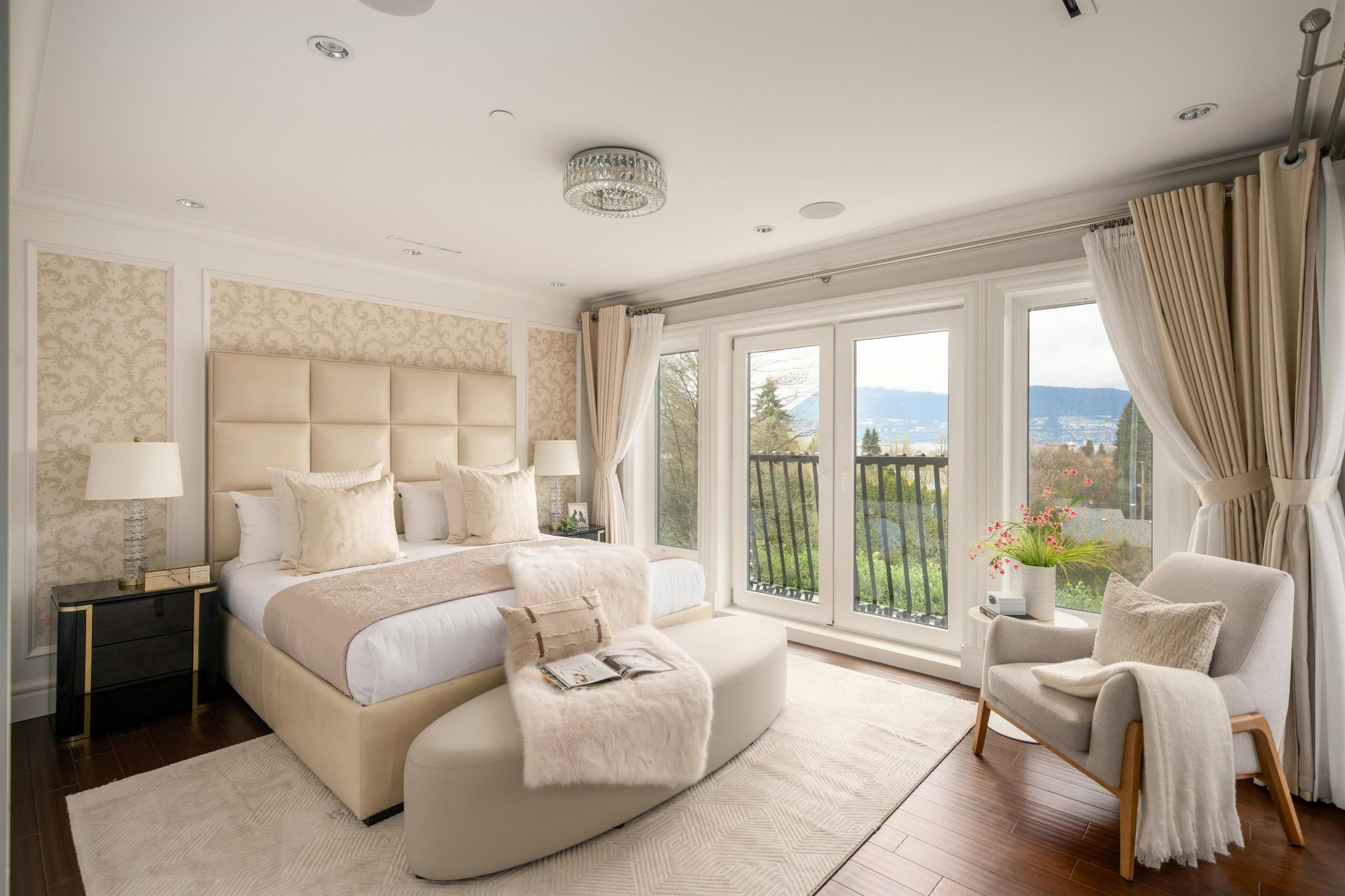 3955 W Broadway, Vancouver, BC, V6R 2C2 - 22