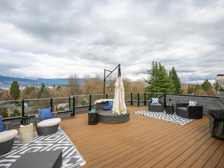 3955 W Broadway, Vancouver, BC, V6R 2C2 - 36