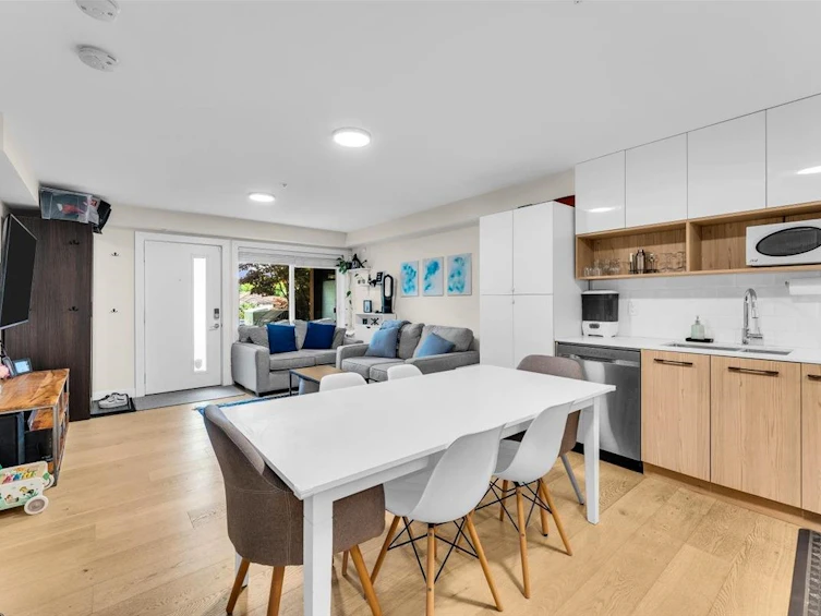 4410 Nanaimo Street, Vancouver, BC, V5N 0H7 - 10