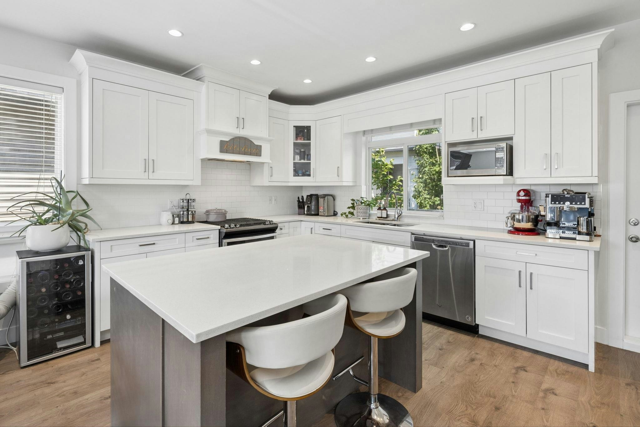 4855 Ellis Lane - 2