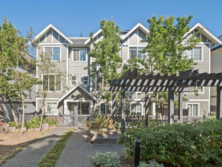 27-8217 204b Street, Langley, BC, V2Y 0V6