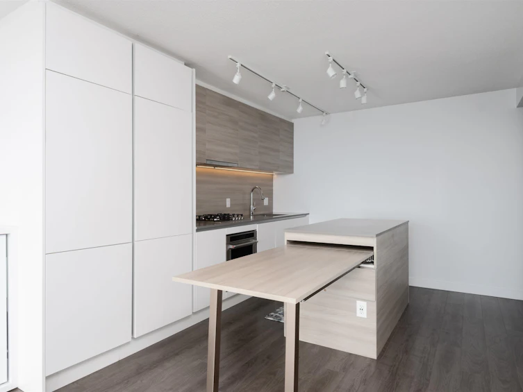 1012-988 Quayside Drive, New Westminster, BC, V3M 0L5 - 9