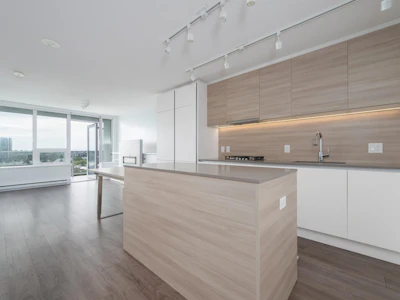1012-988 Quayside Drive - 3