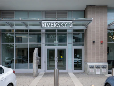 1012-988 Quayside Drive - 2