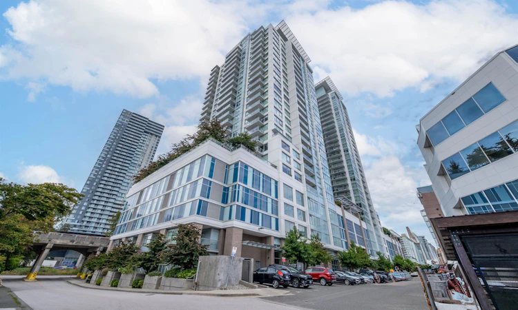 1012-988 Quayside Drive