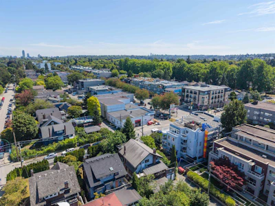 2413 Collingwood Street - 4