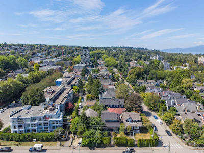 2413 Collingwood Street - 5