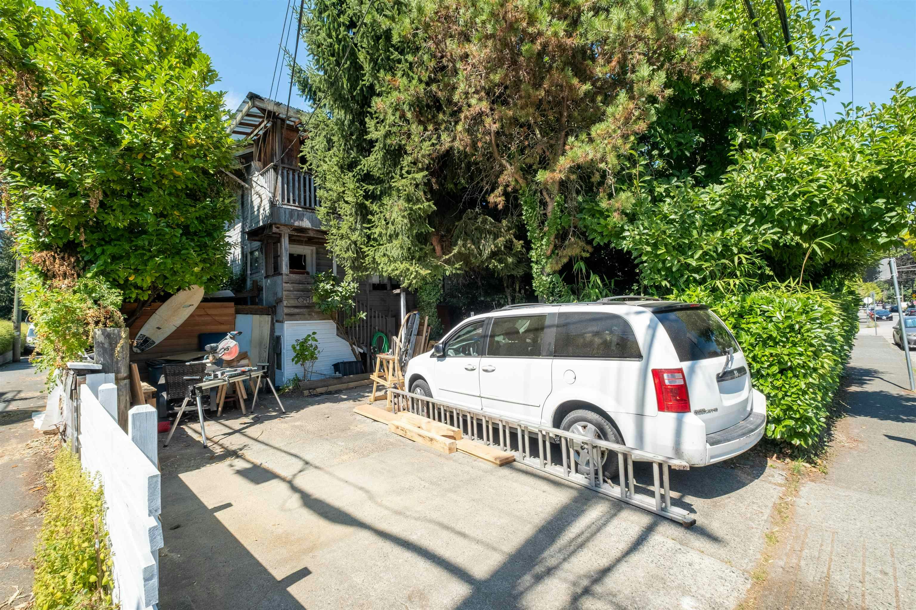 2413 Collingwood Street, Vancouver, BC, V6R 3L3 - 7