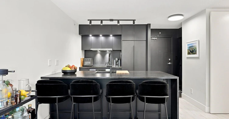 212-1082 Seymour Street, Vancouver, BC, V6B 1X9 - 4