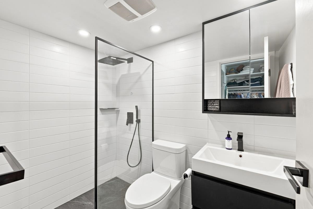 212-1082 Seymour Street, Vancouver, BC, V6B 1X9 - 16