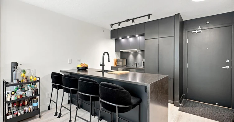 212-1082 Seymour Street, Vancouver, BC, V6B 1X9 - 3