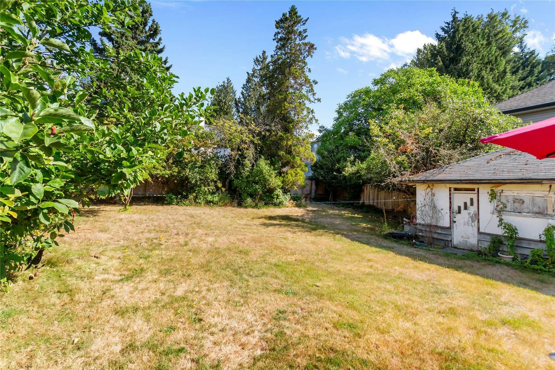 13897 100 Avenue - 4