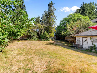 13897 100 Avenue - 4