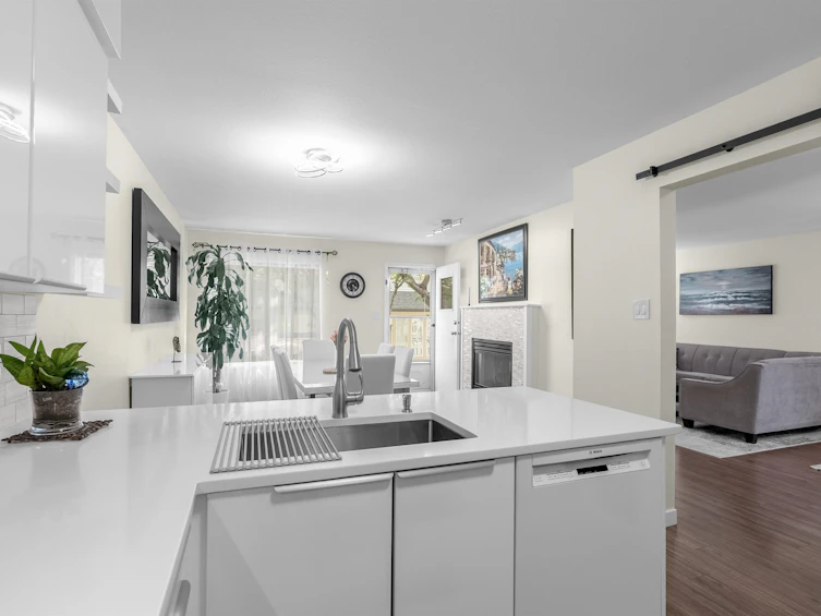 13-16318 82 Avenue, Surrey, BC, V4N 0N9 - 2