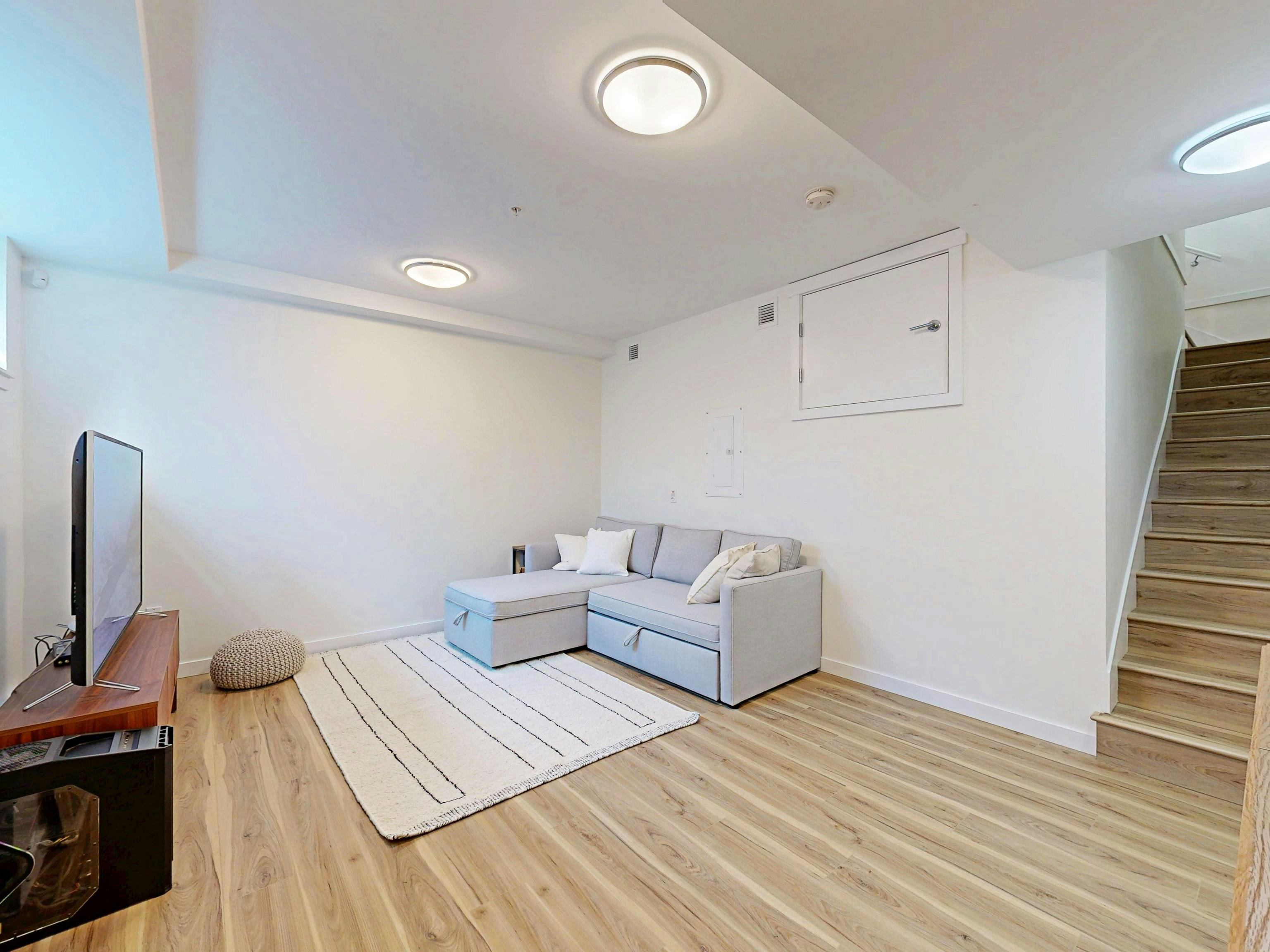 4527 Earles Street, Vancouver, BC, V5R 3R1 - 13