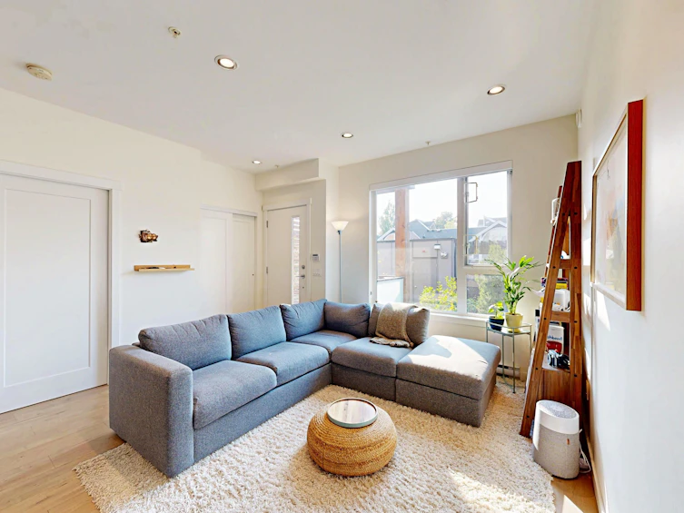 4527 Earles Street, Vancouver, BC, V5R 3R1