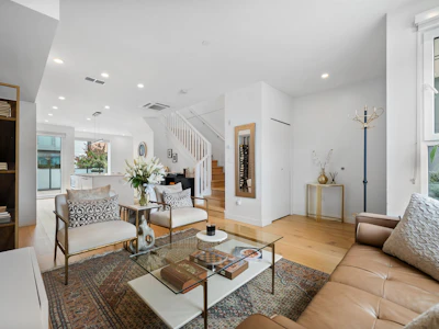 207-649 E 3 Street - 4