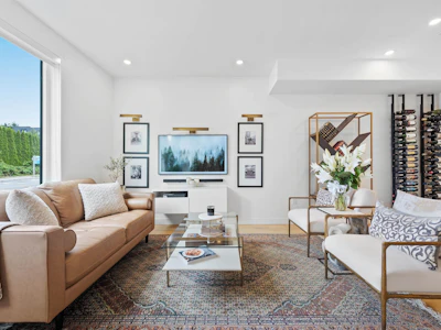 207-649 E 3 Street - 3