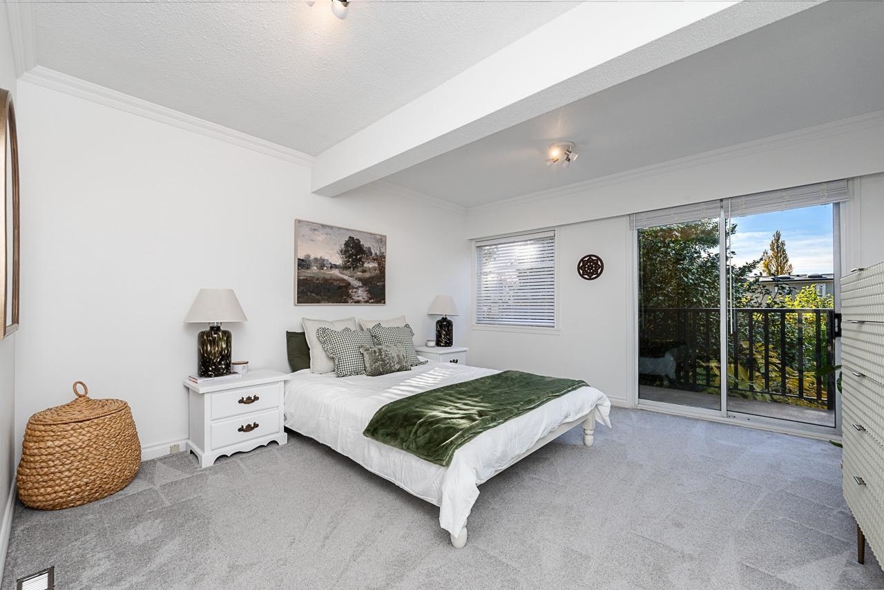 1258 Jefferson Avenue, West Vancouver, BC, V7T 2B1 - 16