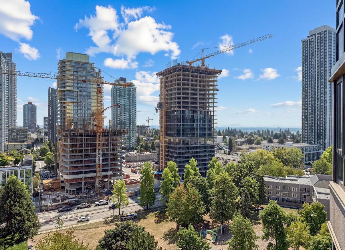 1504-6152 Kathleen Avenue - 5