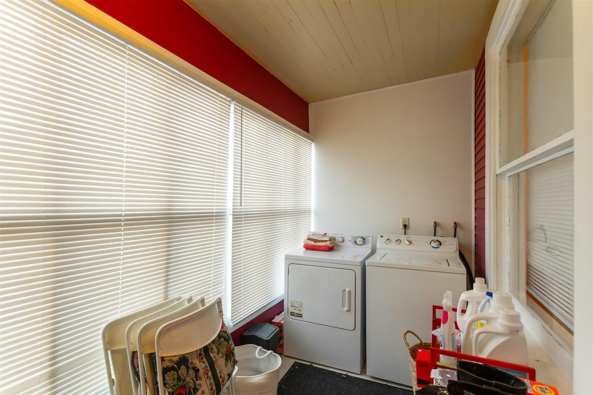 1925 Adanac Street, Vancouver, BC, V5L 2E5 - 14