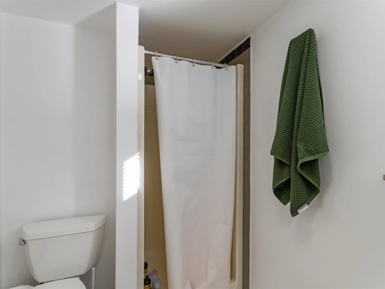 1925 Adanac Street, Vancouver, BC, V5L 2E5 - 23