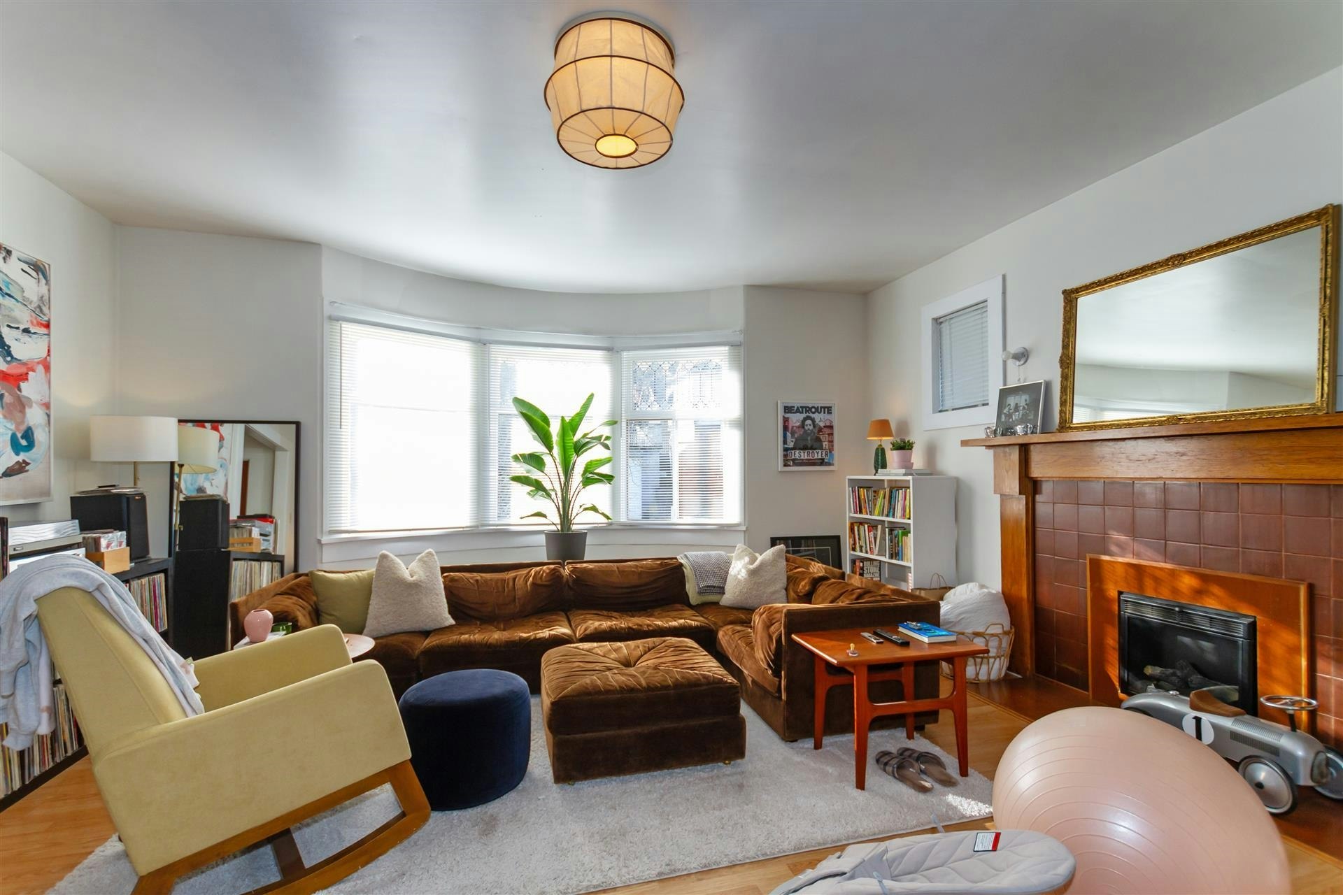 1925 Adanac Street, Vancouver, BC, V5L 2E5 - 9