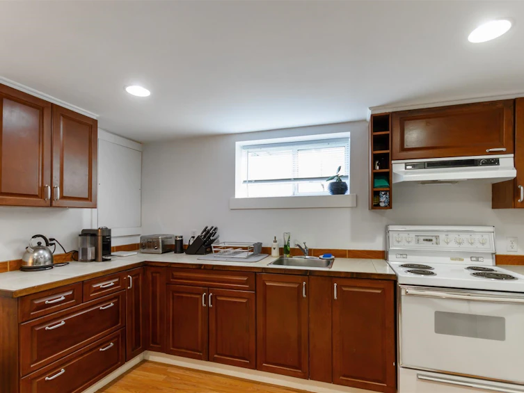 1925 Adanac Street, Vancouver, BC, V5L 2E5 - 19
