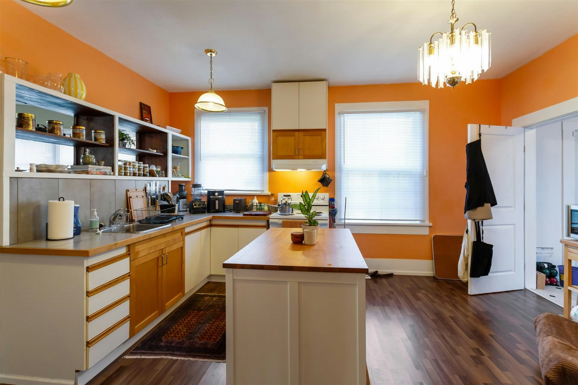 1925 Adanac Street, Vancouver, BC, V5L 2E5 - 4