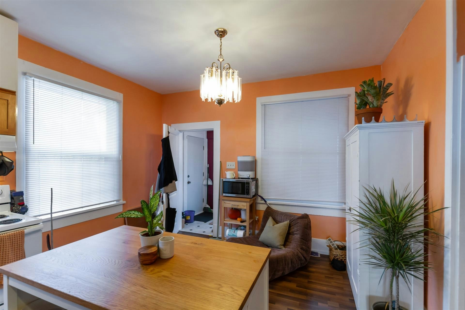 1925 Adanac Street, Vancouver, BC, V5L 2E5 - 5