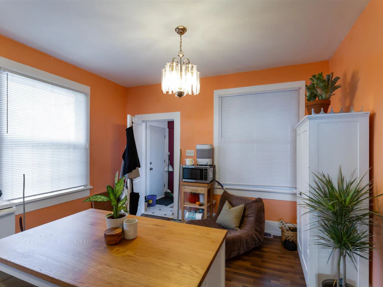1925 Adanac Street, Vancouver, BC, V5L 2E5 - 5