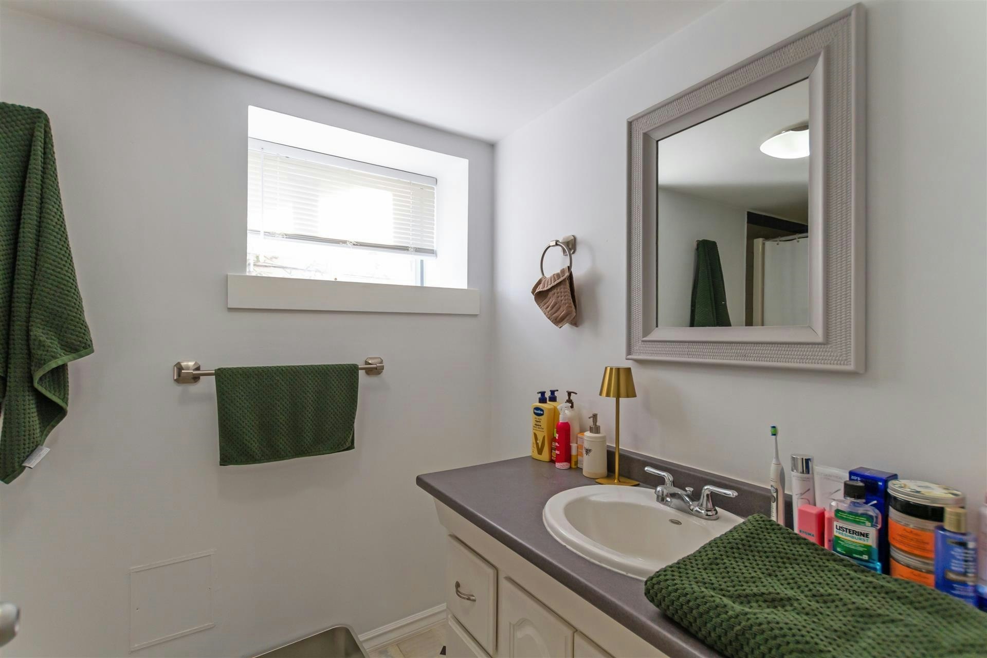 1925 Adanac Street, Vancouver, BC, V5L 2E5 - 22