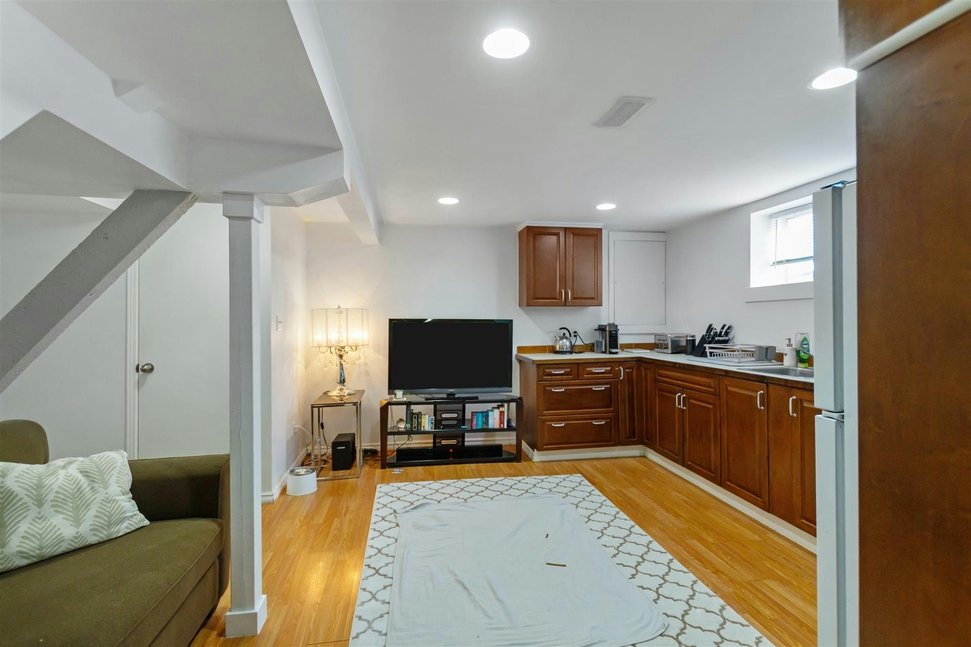 1925 Adanac Street, Vancouver, BC, V5L 2E5 - 18