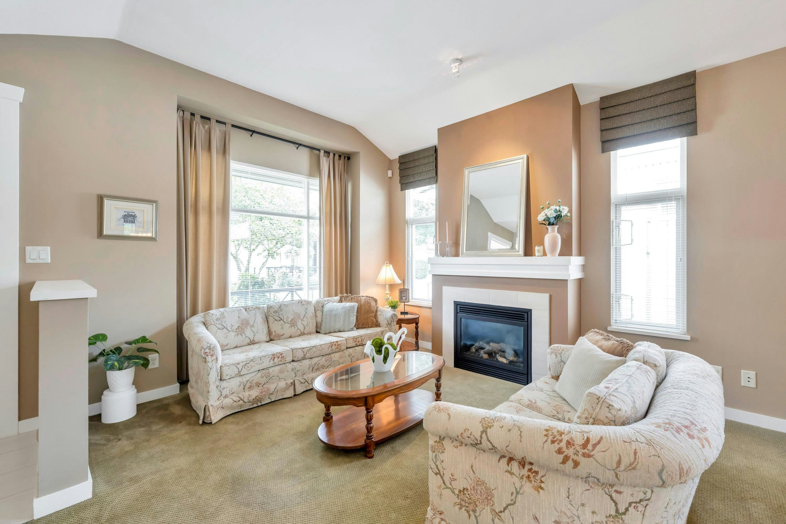 33-15188 62a Avenue - 3