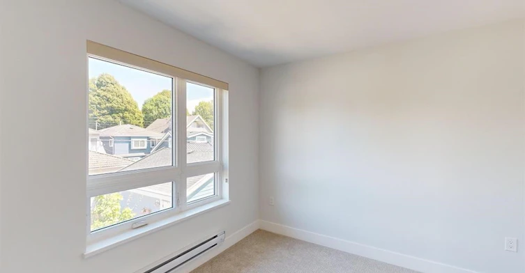 2731 Duke St, Vancouver, BC, V5R 4S8 - 14