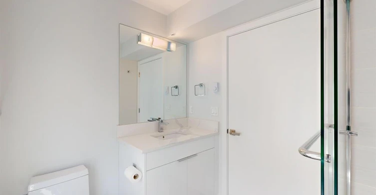 2731 Duke St, Vancouver, BC, V5R 4S8 - 17