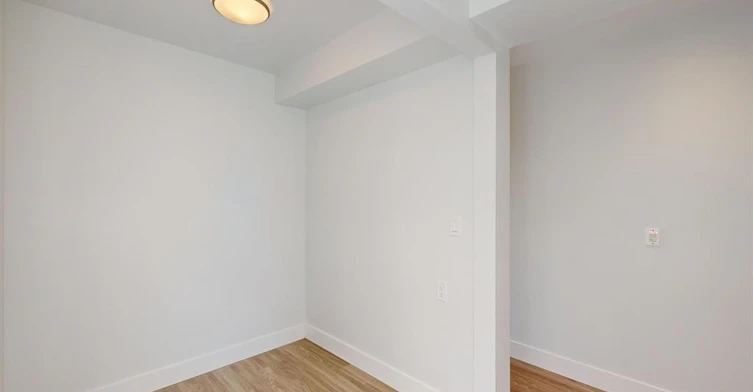 2731 Duke St, Vancouver, BC, V5R 4S8 - 15