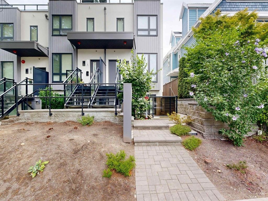 2731 Duke St, Vancouver, BC, V5R 4S8
